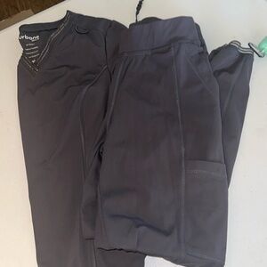 Urban Impulse jogger type scrub set